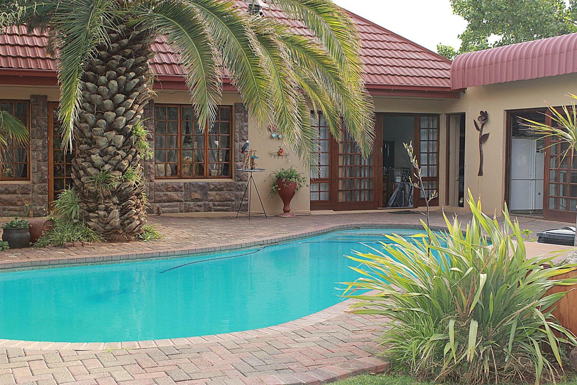 A Cherry Lane Self Catering And B&B Bloemfontein Exterior photo