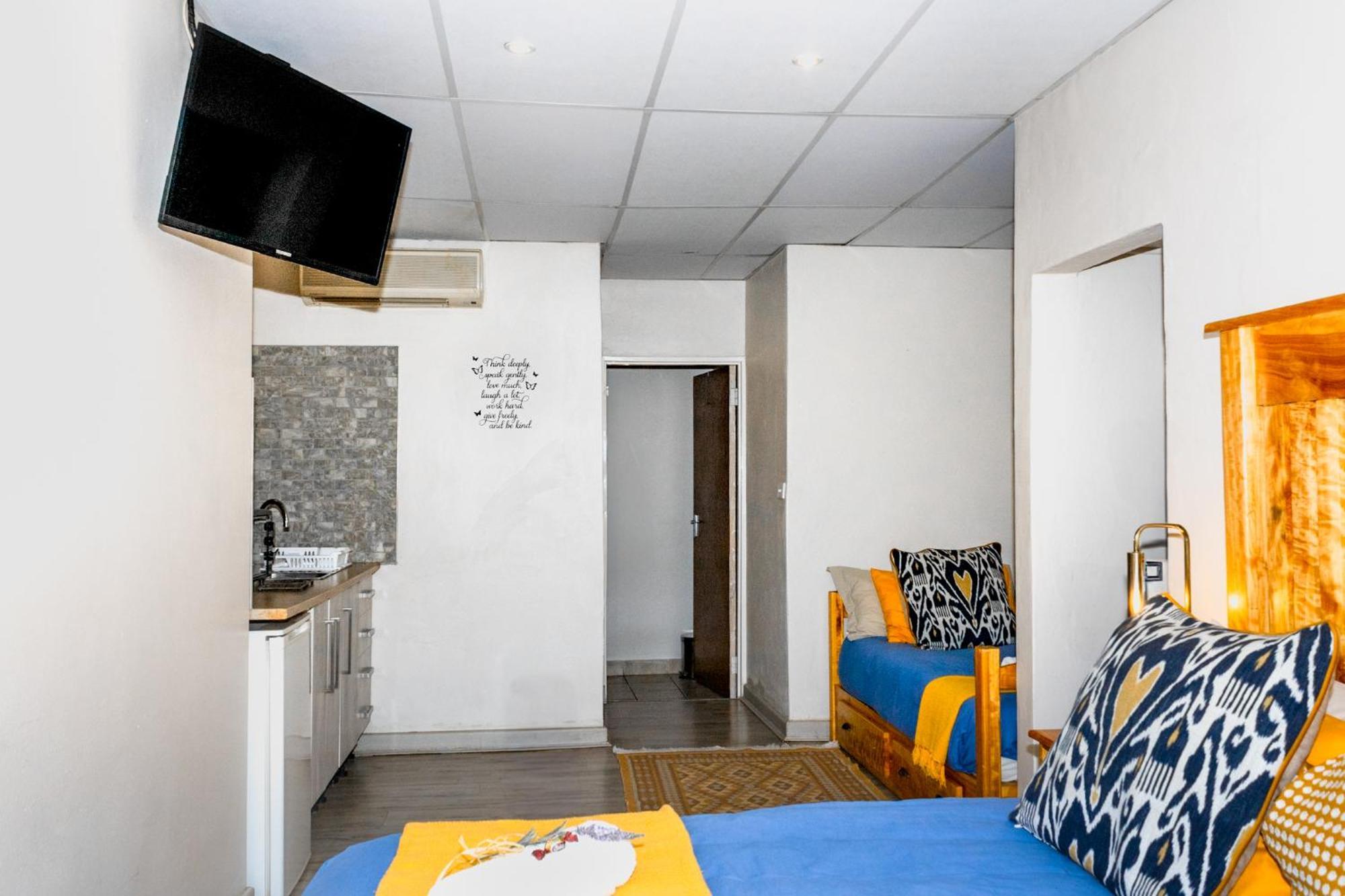A Cherry Lane Self Catering And B&B Bloemfontein Exterior photo