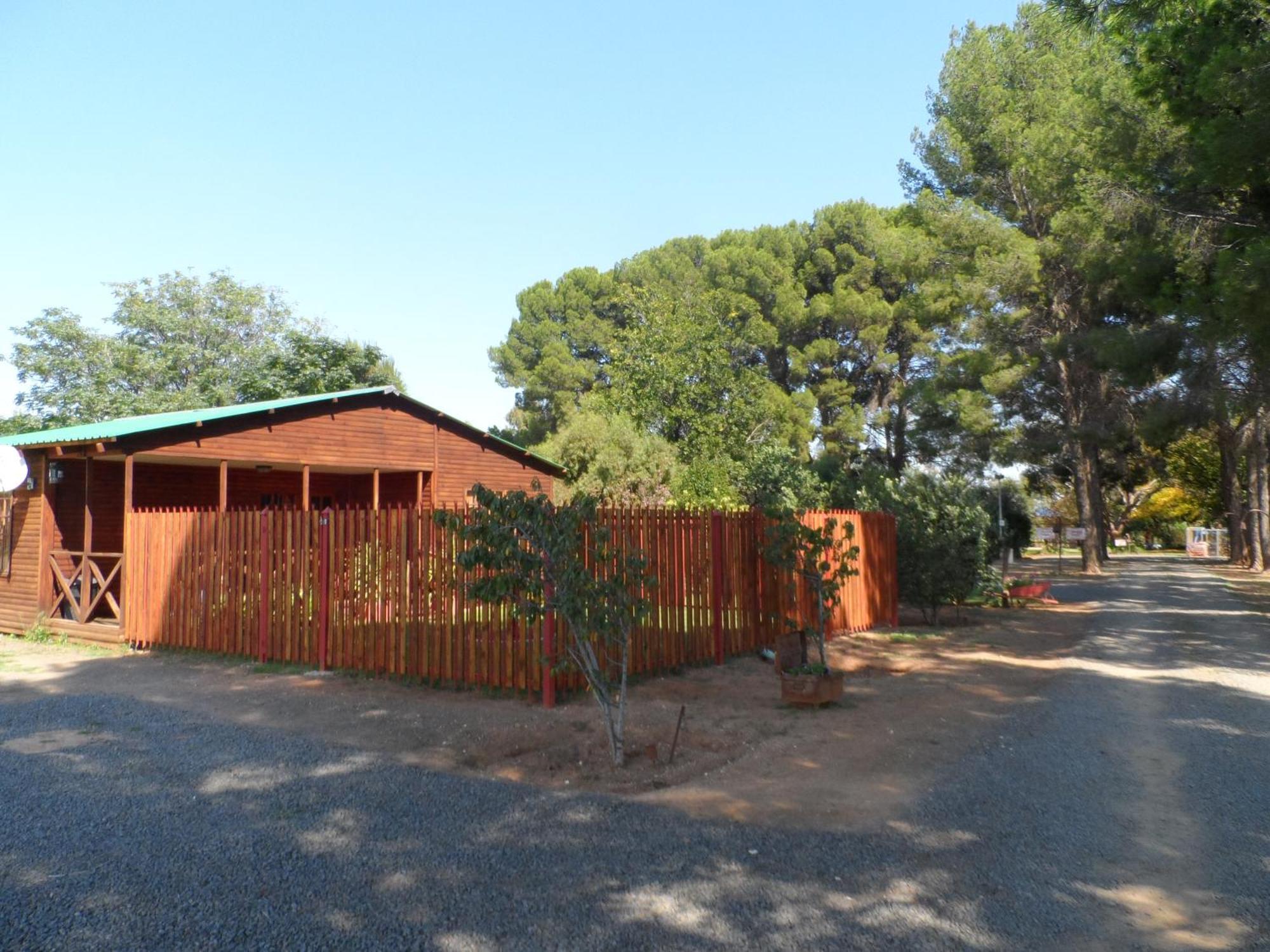 A Cherry Lane Self Catering And B&B Bloemfontein Exterior photo