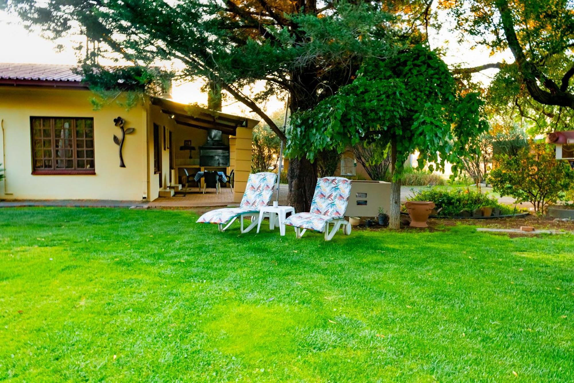 A Cherry Lane Self Catering And B&B Bloemfontein Exterior photo